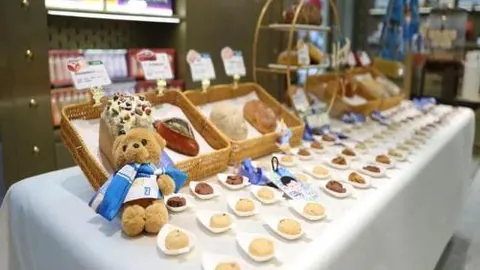 利物浦与红军平分秋色，双红会握手言和