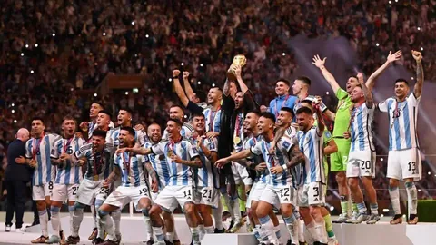 “王楚钦孙颖莎WTT世乒联排行榜领先，济南时报揭晓最新单打冠军排名”